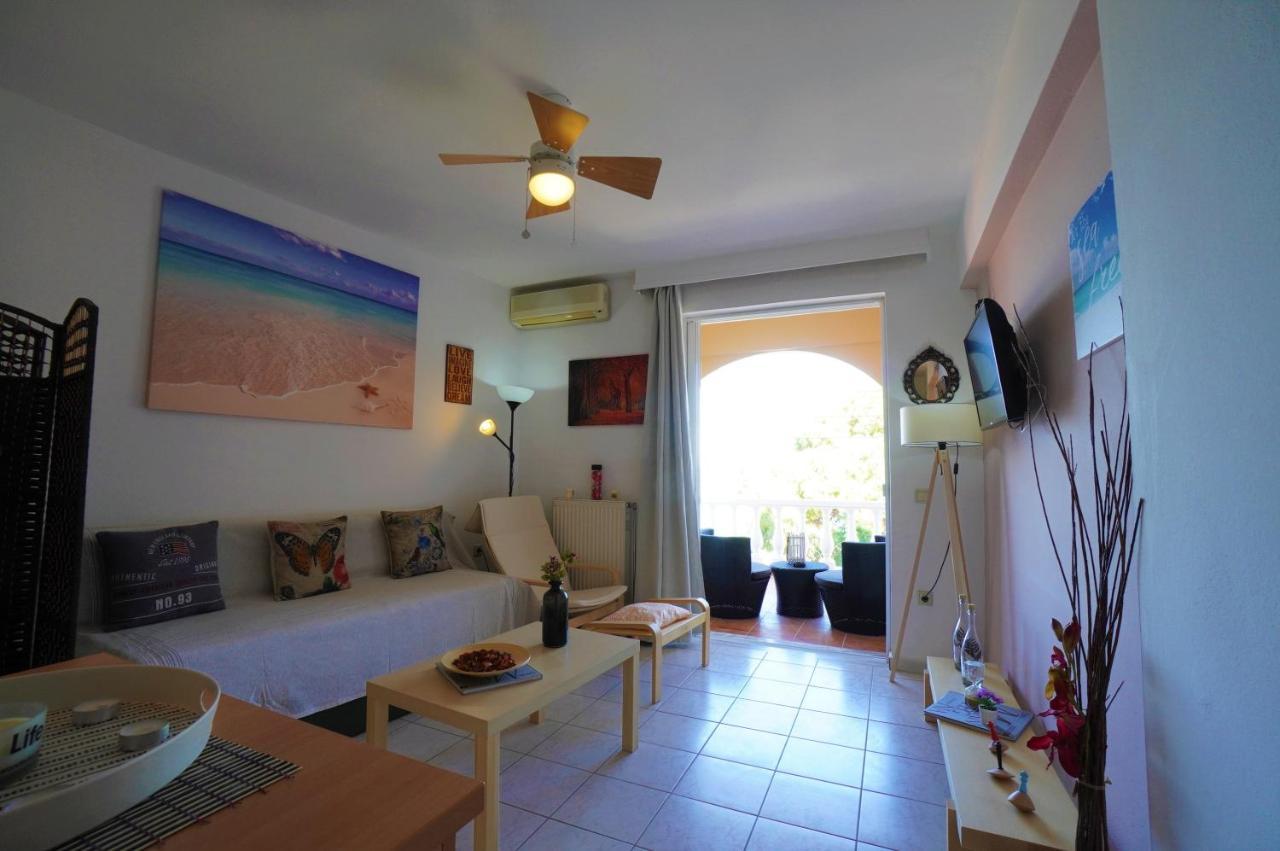 Mandy Seafront Apartments Закінф Екстер'єр фото